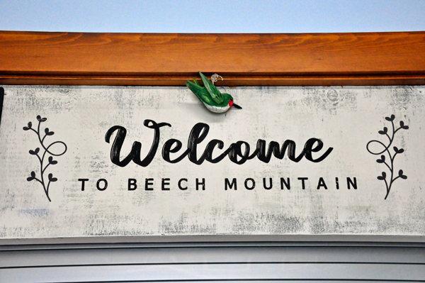 Welcome to Beech Mountain sign